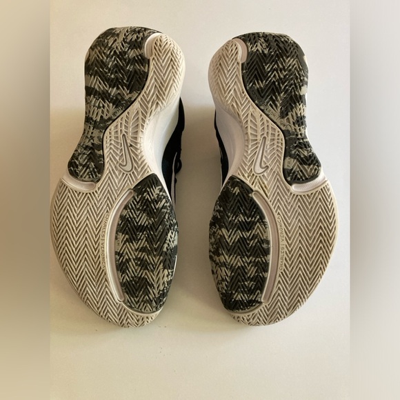 Nike Giannis Immortality 2 Basketball Shoes - Picture 4 of 6